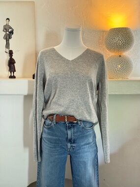 Everlane 100% Cashmere V-Neck Sweater Heather Gray Small Minimal Luxe